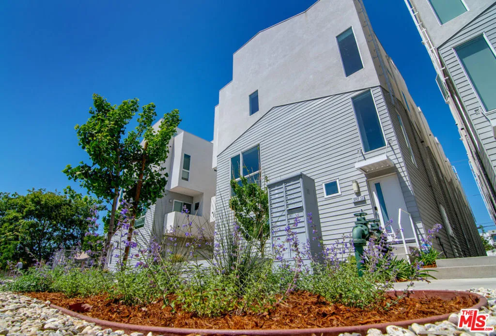 10919 1/2 Otsego Street, North Hollywood, California 91601 home-pic-63